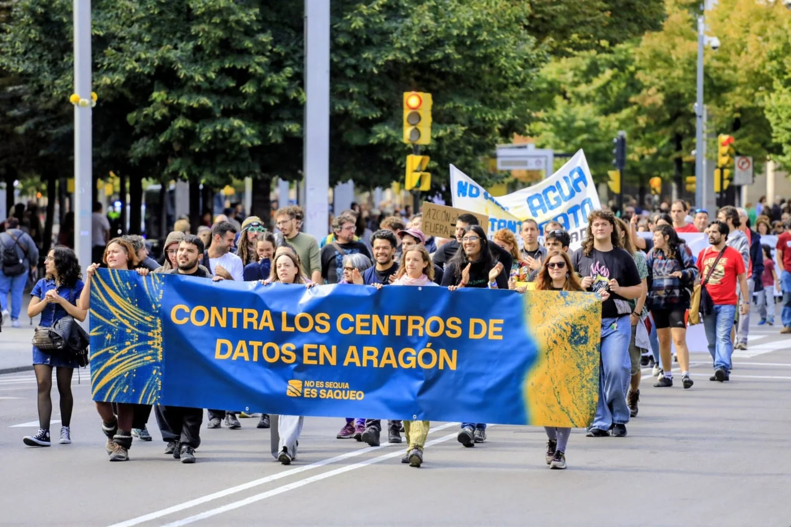 Pictures of the demonstration held in September 2025 on the streets of Zaragoza to protest against the construction of large data centers in Aragón. / José A. López