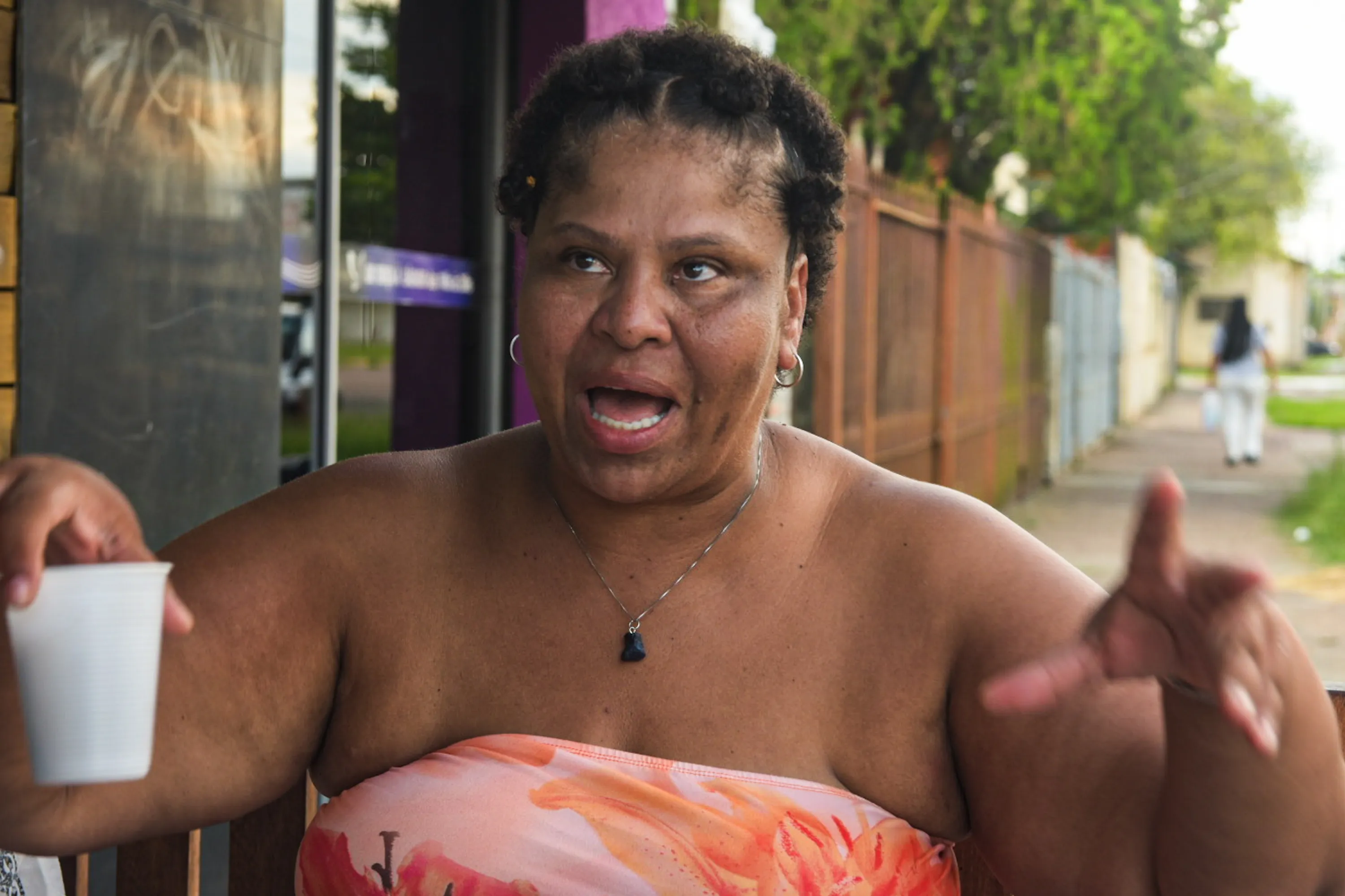 Úrsula Silva Pedroso, a resident of Eldorado do Sul, said the power in her city is unstable and goes on and off throughout the day. Photo by Alass Derivas.